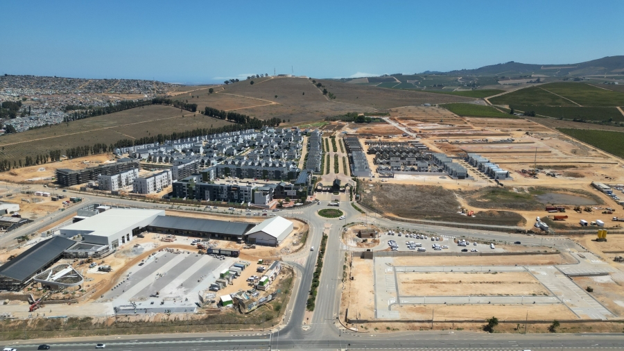 2 Bedroom Property for Sale in Newinbosch Western Cape